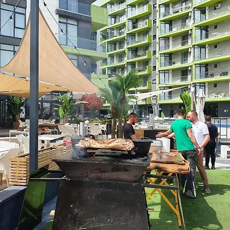 Bavaro - Pool & アパート ナボダリ