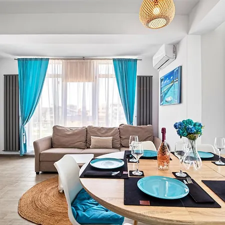 Bavaro - Pool & アパート *